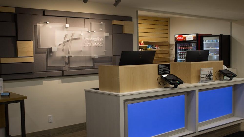 Holiday Inn Express Winfield - Teays Valley Hurricane Экстерьер фото