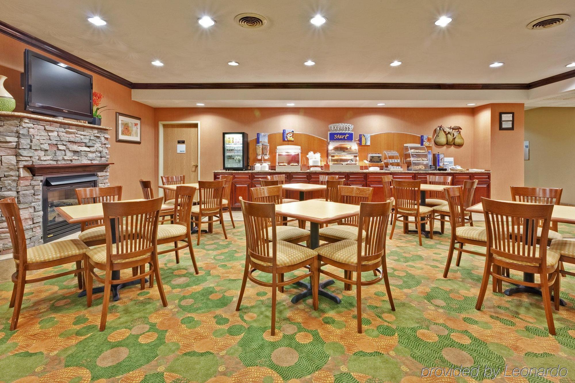 Holiday Inn Express Winfield - Teays Valley Hurricane Экстерьер фото