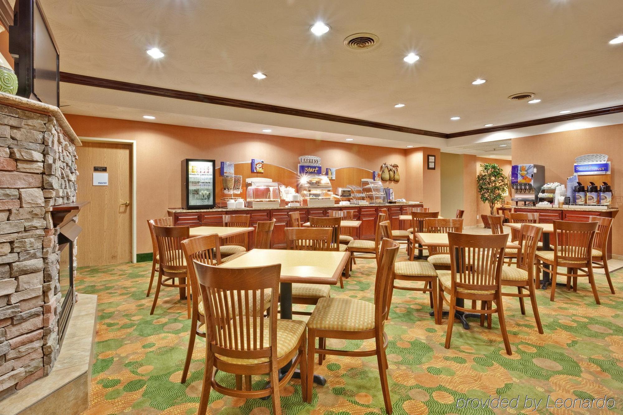 Holiday Inn Express Winfield - Teays Valley Hurricane Ресторан фото