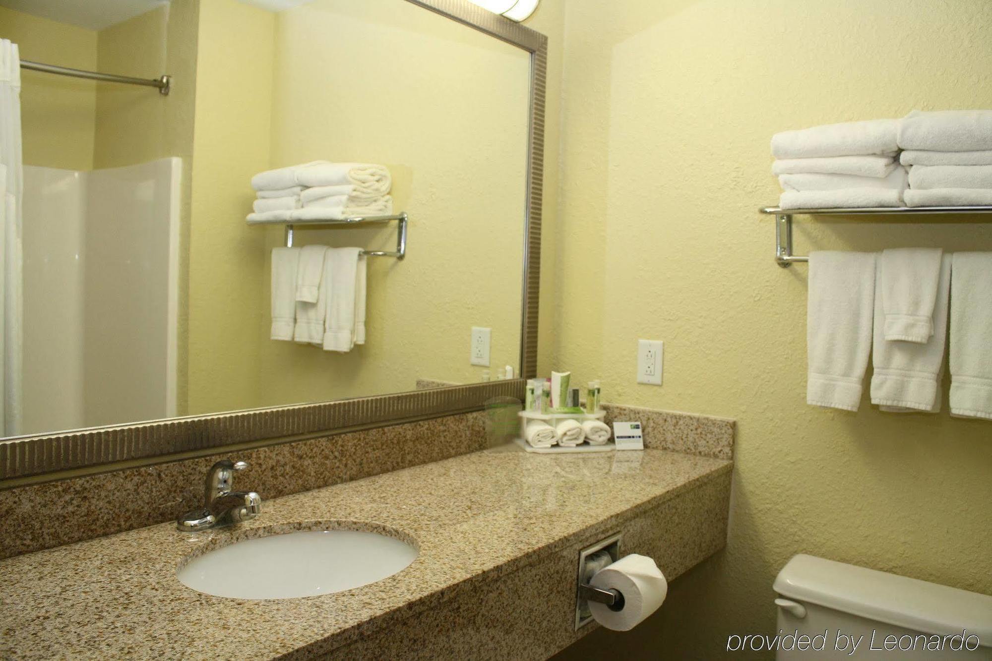 Holiday Inn Express Winfield - Teays Valley Hurricane Экстерьер фото